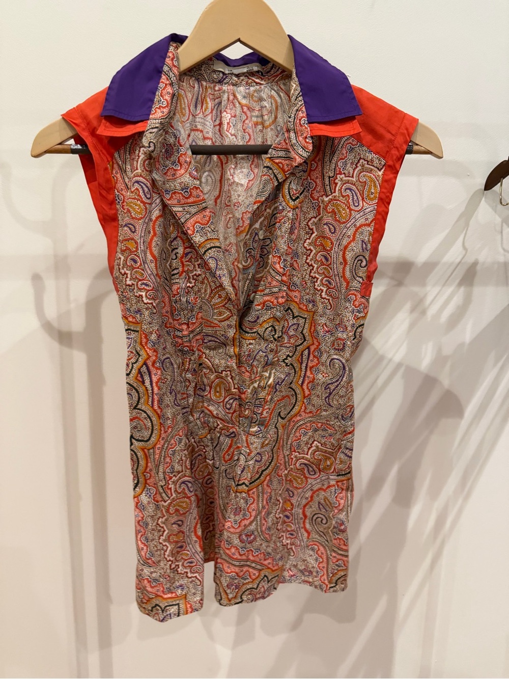 Etro Paisley Sleeveless Blouse with Purple Collar and Red Accents size XS